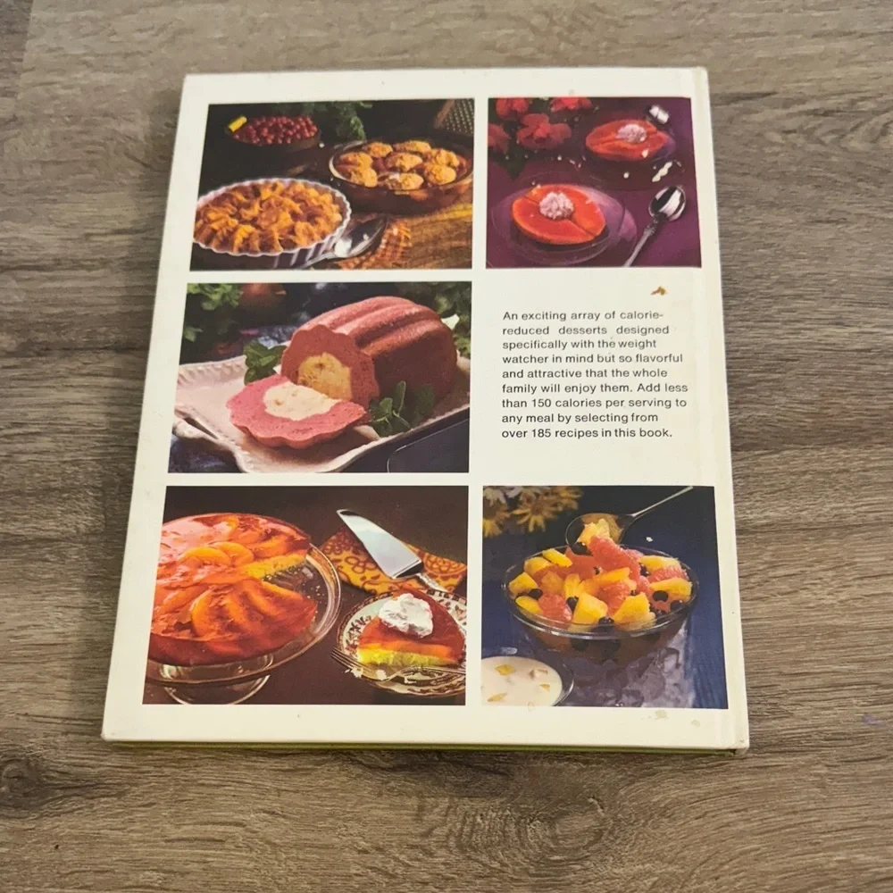 Vintage 1972 Better Homes and Gardens Low-Calorie Desserts Cookbook -Green Cover